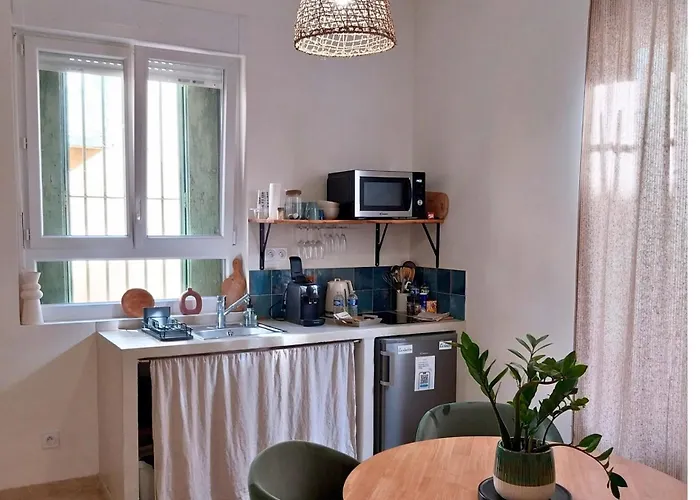 Apartment Le Nimois Clim, Netflix, Cocon Cosy Proche Du Centre
